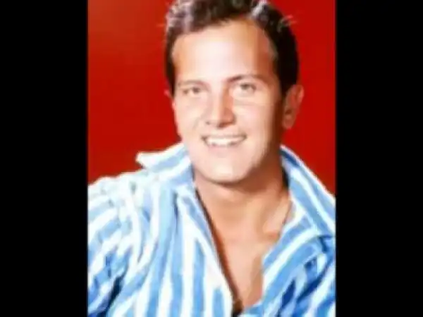 Pat Boone - Smoke on the water